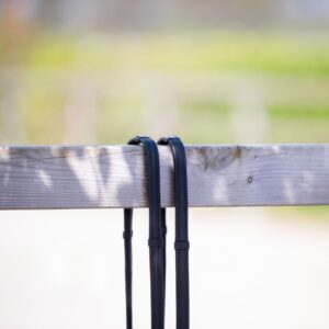 UNIQ Soft Leather Reins | BLACK